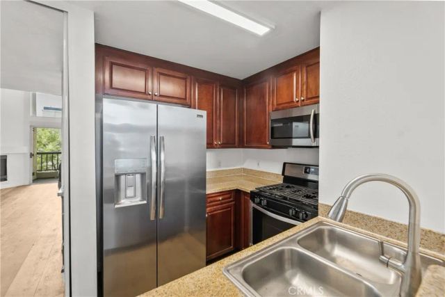 5500 Owensmouth Avenue 317, Woodland Hills, CA 91367