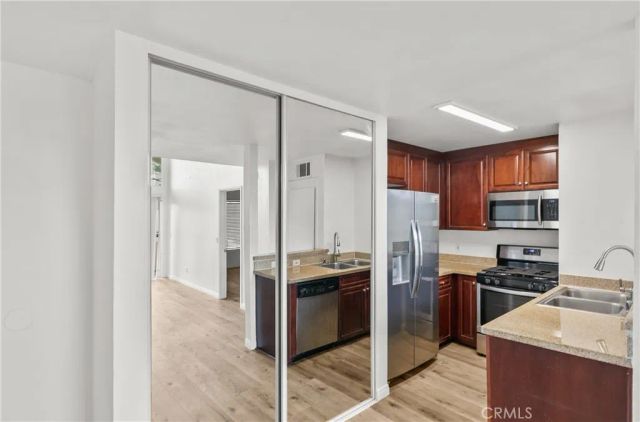 5500 Owensmouth Avenue 317, Woodland Hills, CA 91367
