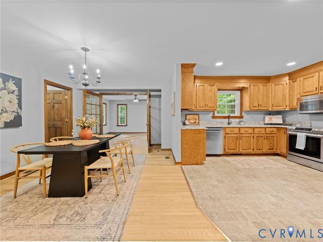 1554 Palmore Rd, Powhatan, VA 23139