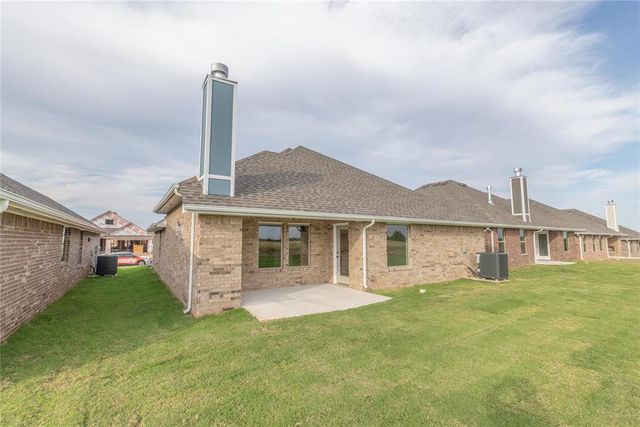 2300 NW 170th Street, Edmond, OK 73012