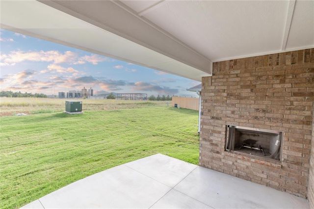 2300 NW 170th Street, Edmond, OK 73012