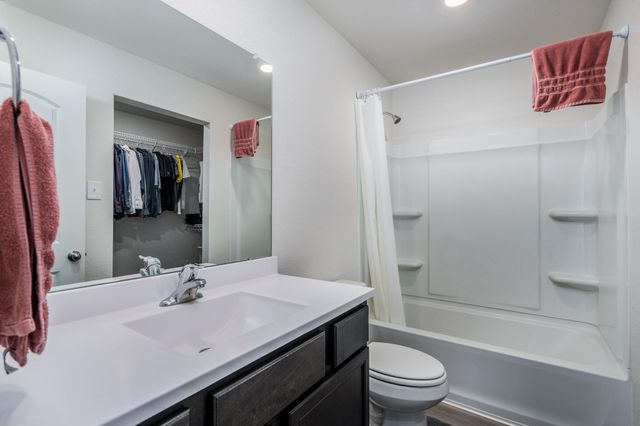 22442 Kennons Way, Hockley, TX 77447