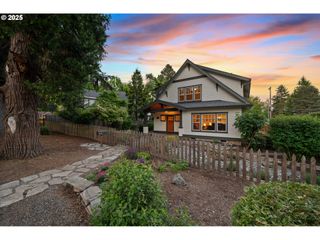 785 3RD St, Lake Oswego, OR 97034