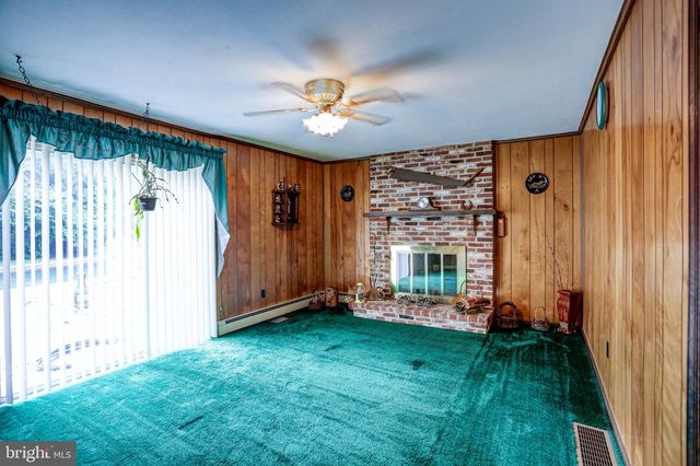 1567 LOWER STATE RD, Doylestown, PA 18901