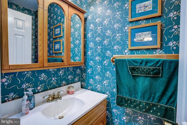 1567 LOWER STATE RD, Doylestown, PA 18901