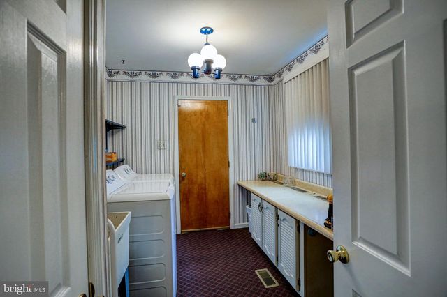 1567 LOWER STATE RD, Doylestown, PA 18901