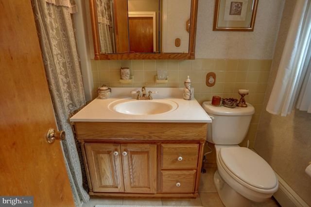 1567 LOWER STATE RD, Doylestown, PA 18901