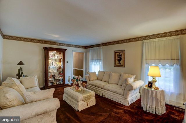 1567 LOWER STATE RD, Doylestown, PA 18901