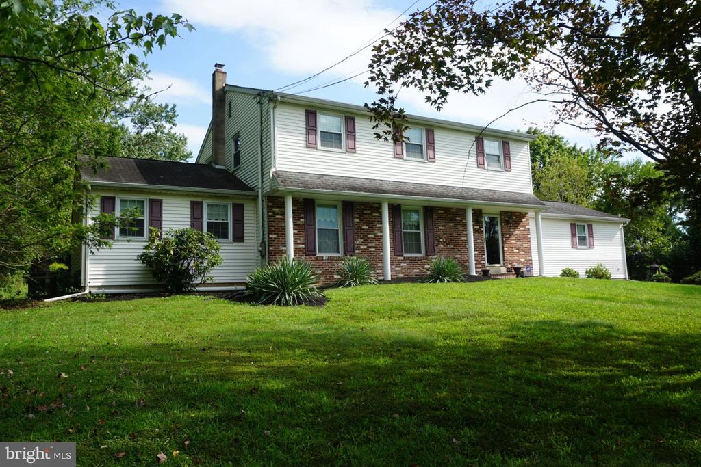 1567 LOWER STATE RD, Doylestown, PA 18901