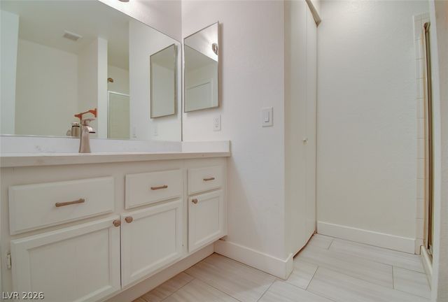 6867 Tamarus Street 202, Las Vegas, NV 89119