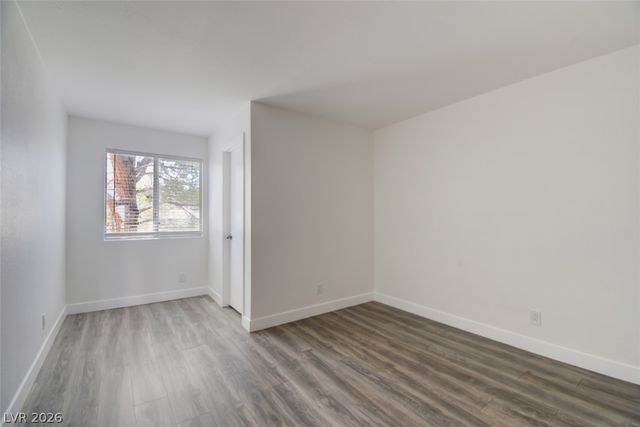 6867 Tamarus Street 202, Las Vegas, NV 89119