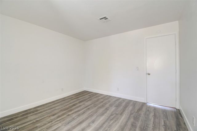 6867 Tamarus Street 202, Las Vegas, NV 89119