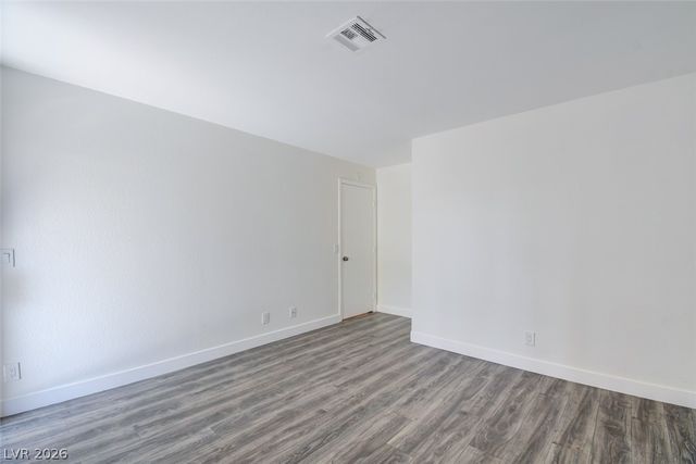 6867 Tamarus Street 202, Las Vegas, NV 89119