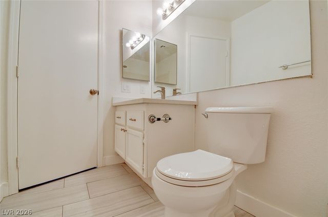 6867 Tamarus Street 202, Las Vegas, NV 89119