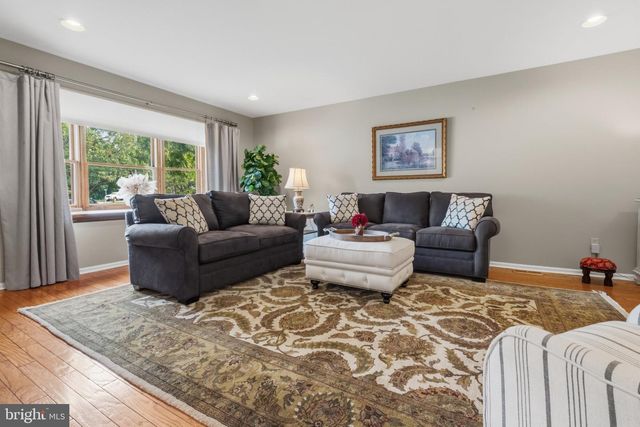 4 LAFITE CT, West Deptford Twp, NJ 08096