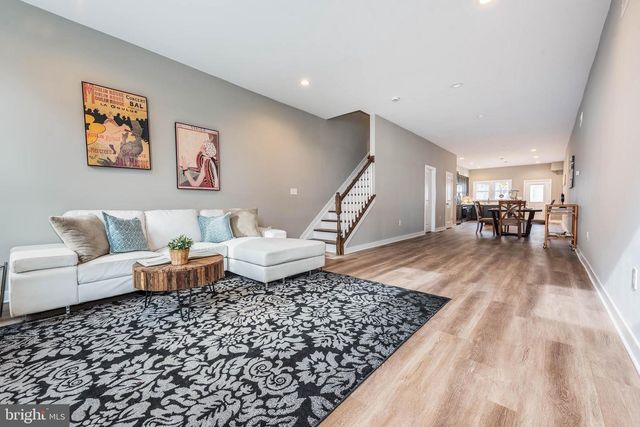 826 EDMONDSON AVE, Baltimore, MD 21201