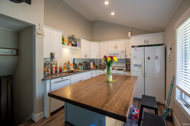 2353 Normandy Drive, Mishawaka, IN 46545