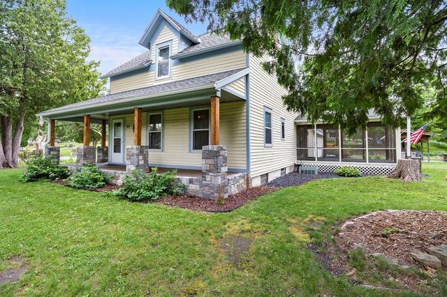 601 3rd Avenue, Osceola, WI 54020