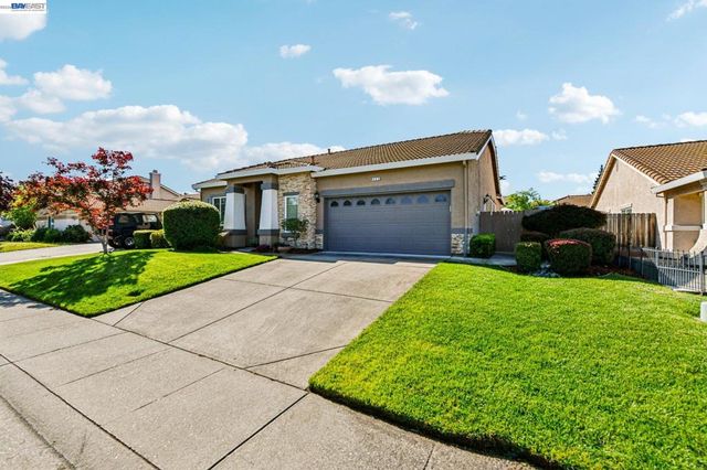 989 Carter St, Folsom, CA 95630
