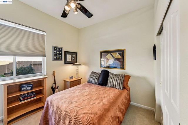 989 Carter St, Folsom, CA 95630