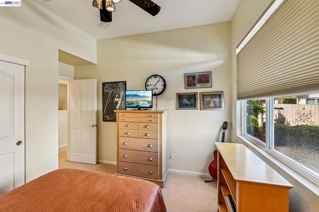 989 Carter St, Folsom, CA 95630