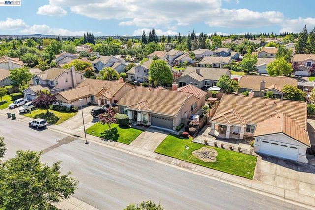 989 Carter St, Folsom, CA 95630