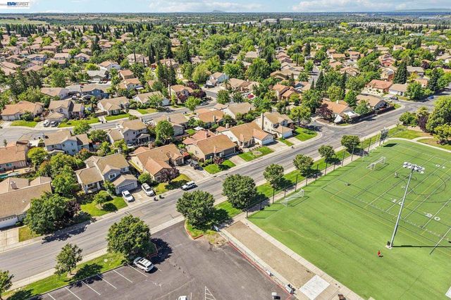 989 Carter St, Folsom, CA 95630