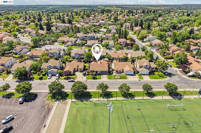 989 Carter St, Folsom, CA 95630