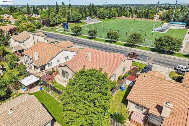 989 Carter St, Folsom, CA 95630