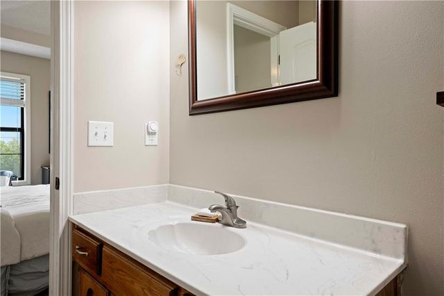 608 SE Pendleton Drive, Lee's Summit, MO 64063