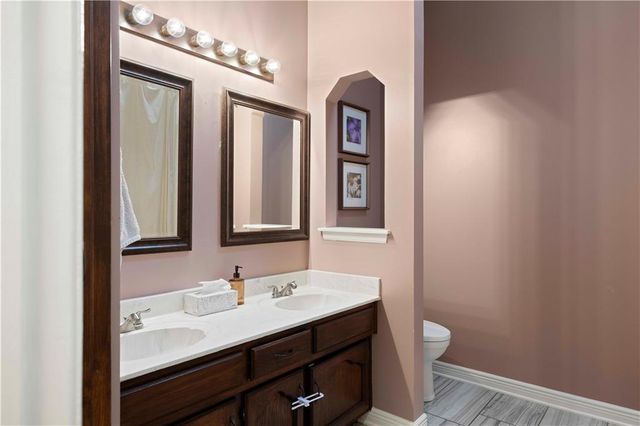 608 SE Pendleton Drive, Lee's Summit, MO 64063