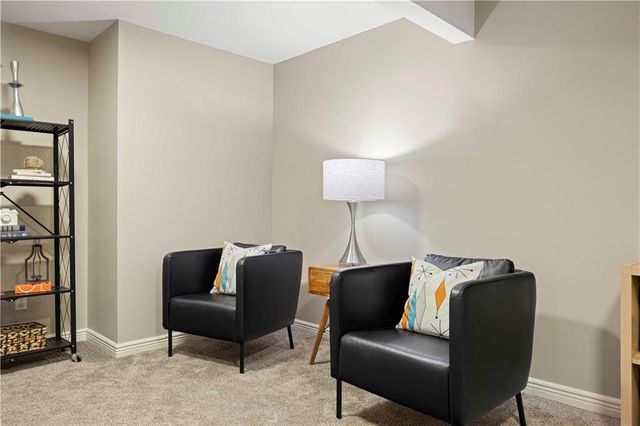 608 SE Pendleton Drive, Lee's Summit, MO 64063