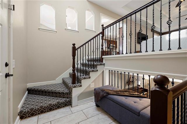 608 SE Pendleton Drive, Lee's Summit, MO 64063