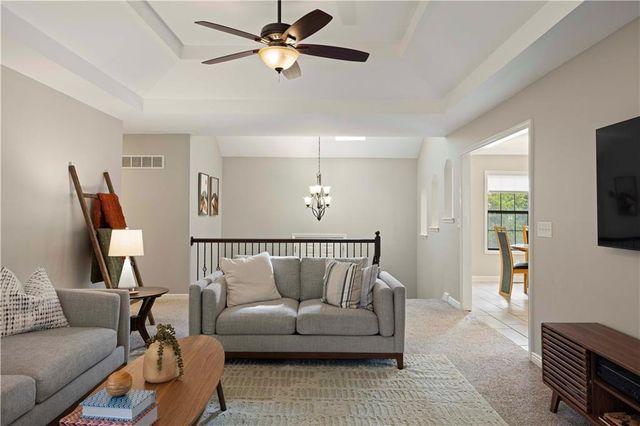 608 SE Pendleton Drive, Lee's Summit, MO 64063