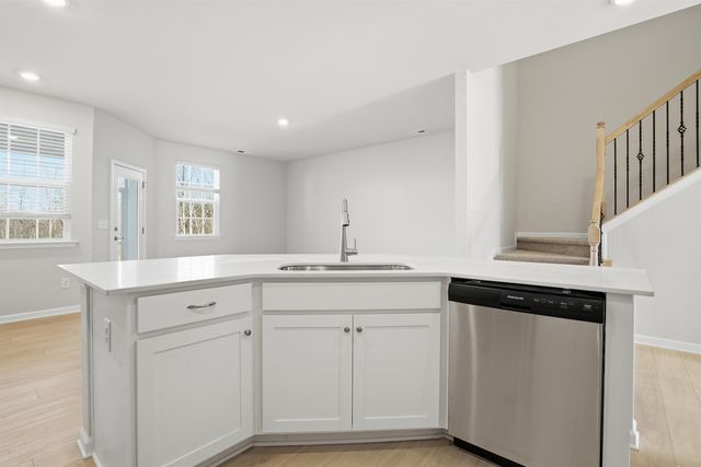 443 Lee's Corner Road, Woodruff, SC 29388