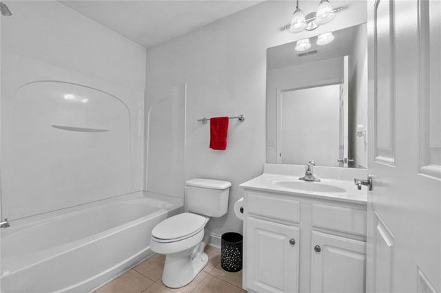 150 Cottage Club Drive, Locust Grove, GA 30248