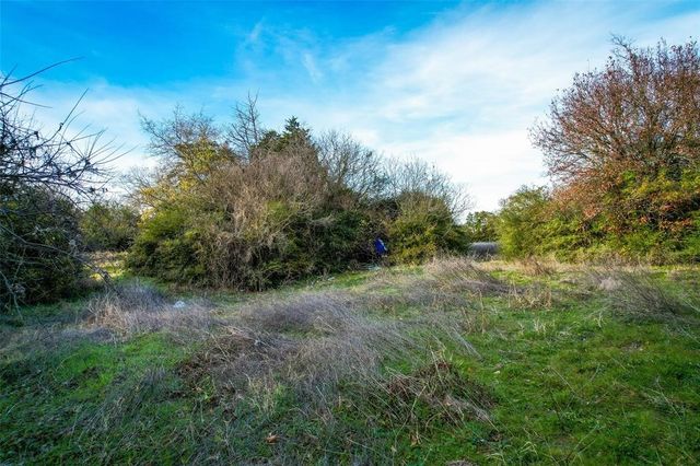 800 N Prairie Creek Road, Dallas, TX 75217