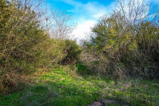 800 N Prairie Creek Road, Dallas, TX 75217