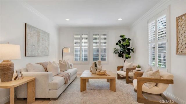 57 Silverado, Irvine, CA 92618