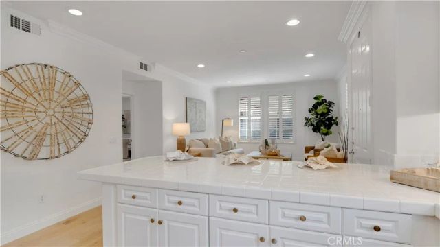57 Silverado, Irvine, CA 92618