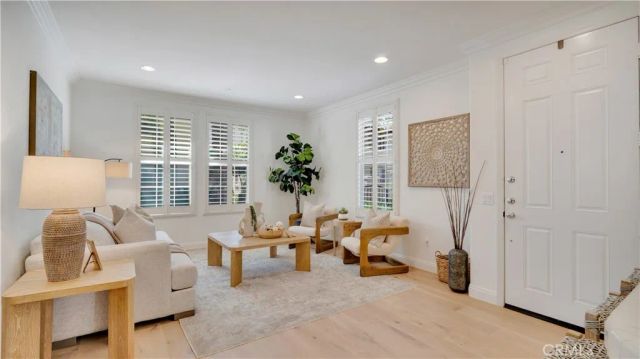 57 Silverado, Irvine, CA 92618