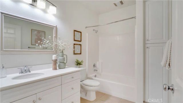 57 Silverado, Irvine, CA 92618