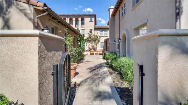57 Silverado, Irvine, CA 92618