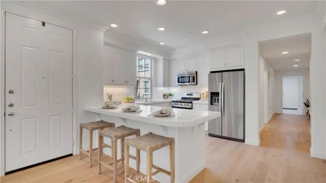 57 Silverado, Irvine, CA 92618