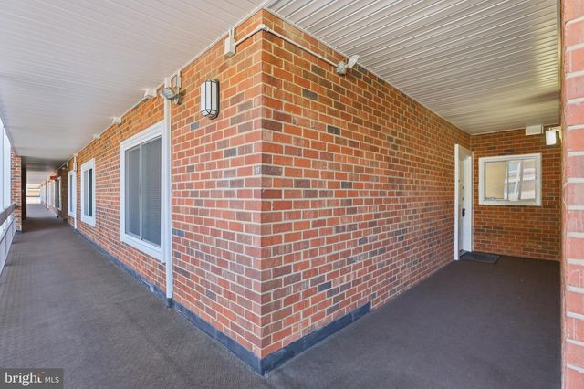 3500 FOREST EDGE DR #15-2F, Silver Spring, MD 20906