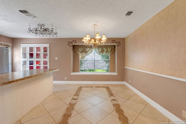6430 Ridge Forest, San Antonio, TX 78233