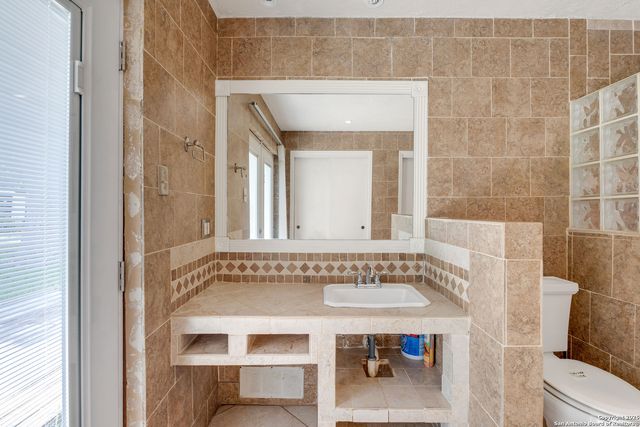6430 Ridge Forest, San Antonio, TX 78233