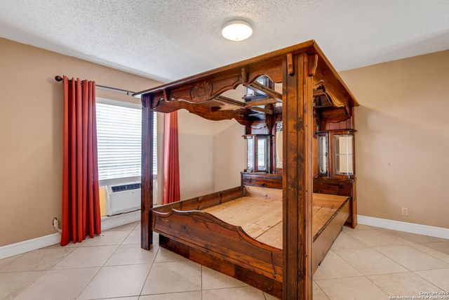 6430 Ridge Forest, San Antonio, TX 78233