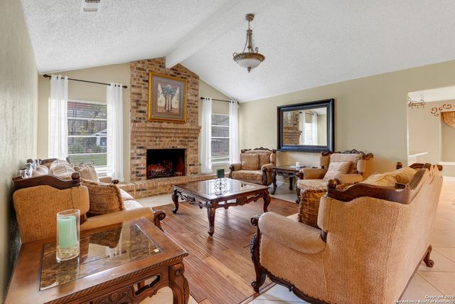 6430 Ridge Forest, San Antonio, TX 78233
