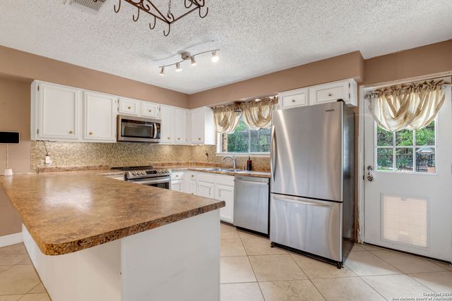6430 Ridge Forest, San Antonio, TX 78233